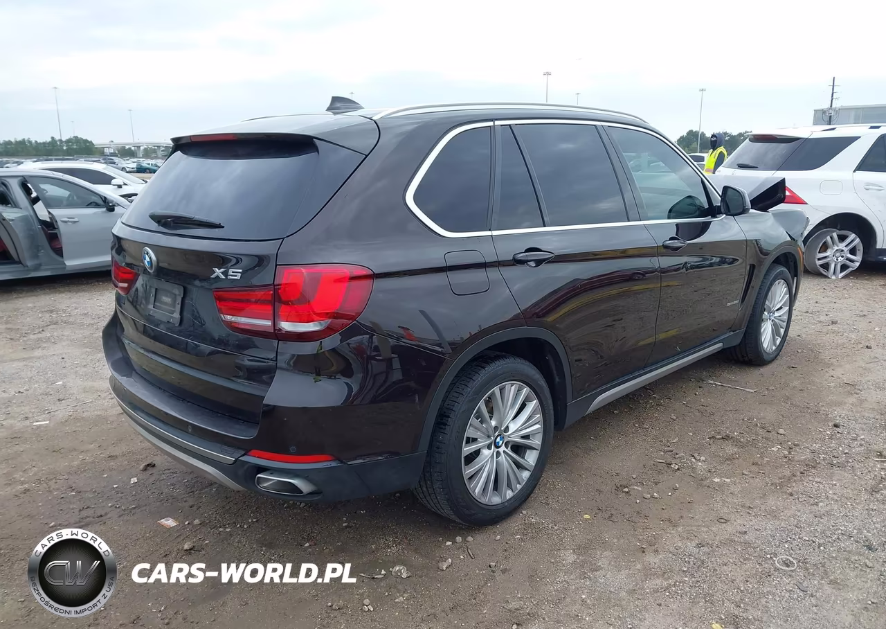 2018 BMW X5 Sdrive35I VIN:5UXKR2C55J0Z14343 - 4