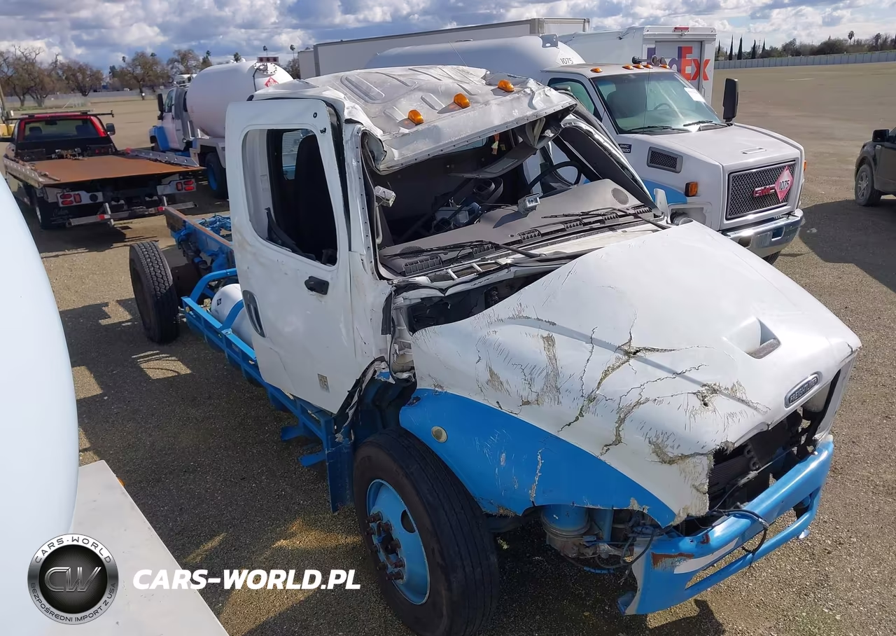 2015 Freightliner Chassis S2G