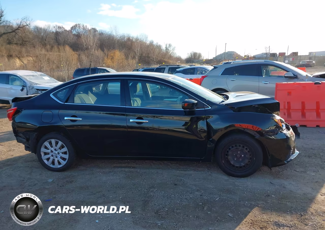 2017 Nissan Sentra S VIN:3N1AB7AP5HY235758 - 13