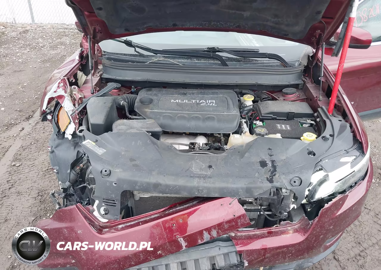 2019 Jeep Cherokee Latitude Plus 4X4 VIN:1C4PJMLB9KD182518 - 10