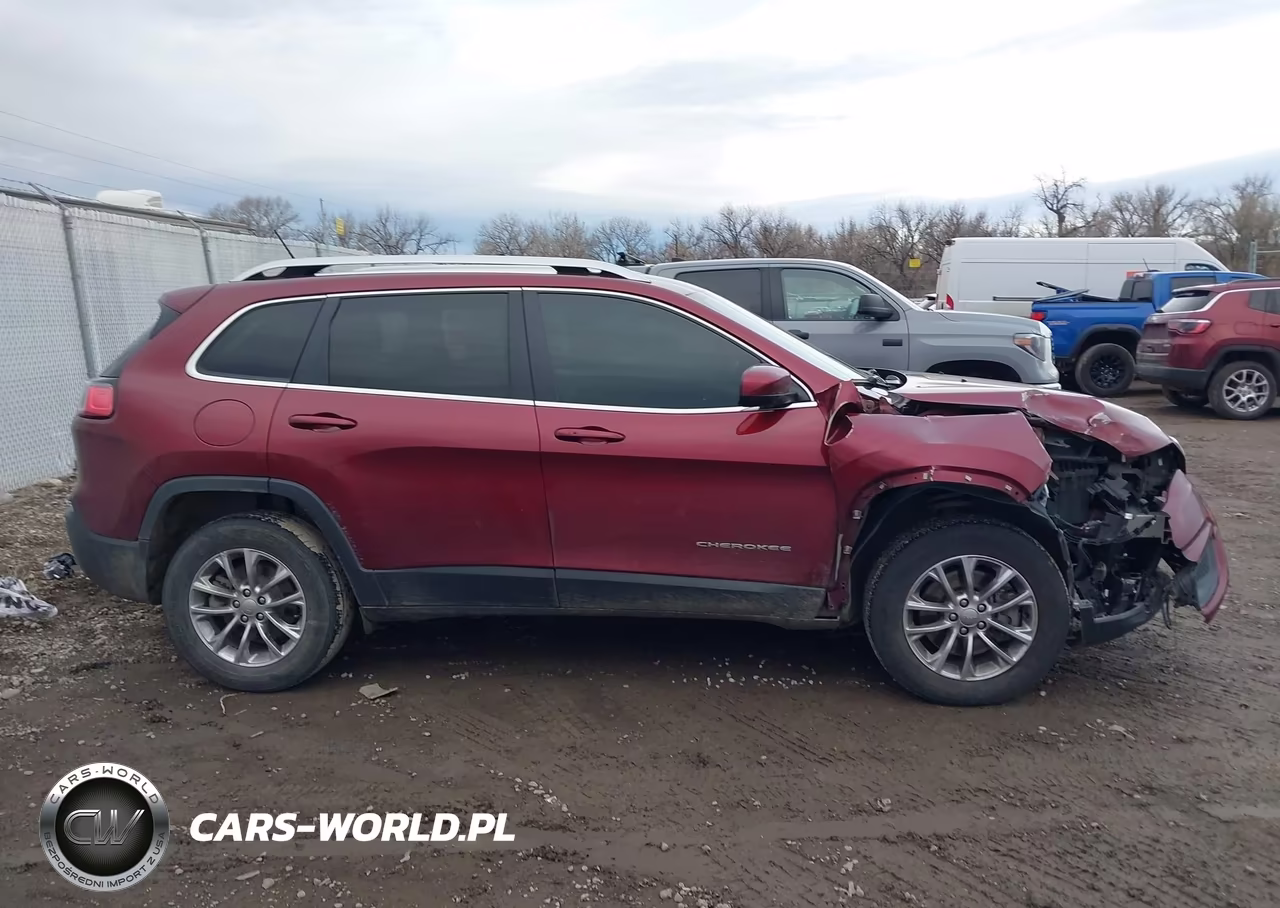 2019 Jeep Cherokee Latitude Plus 4X4 VIN:1C4PJMLB9KD182518 - 13