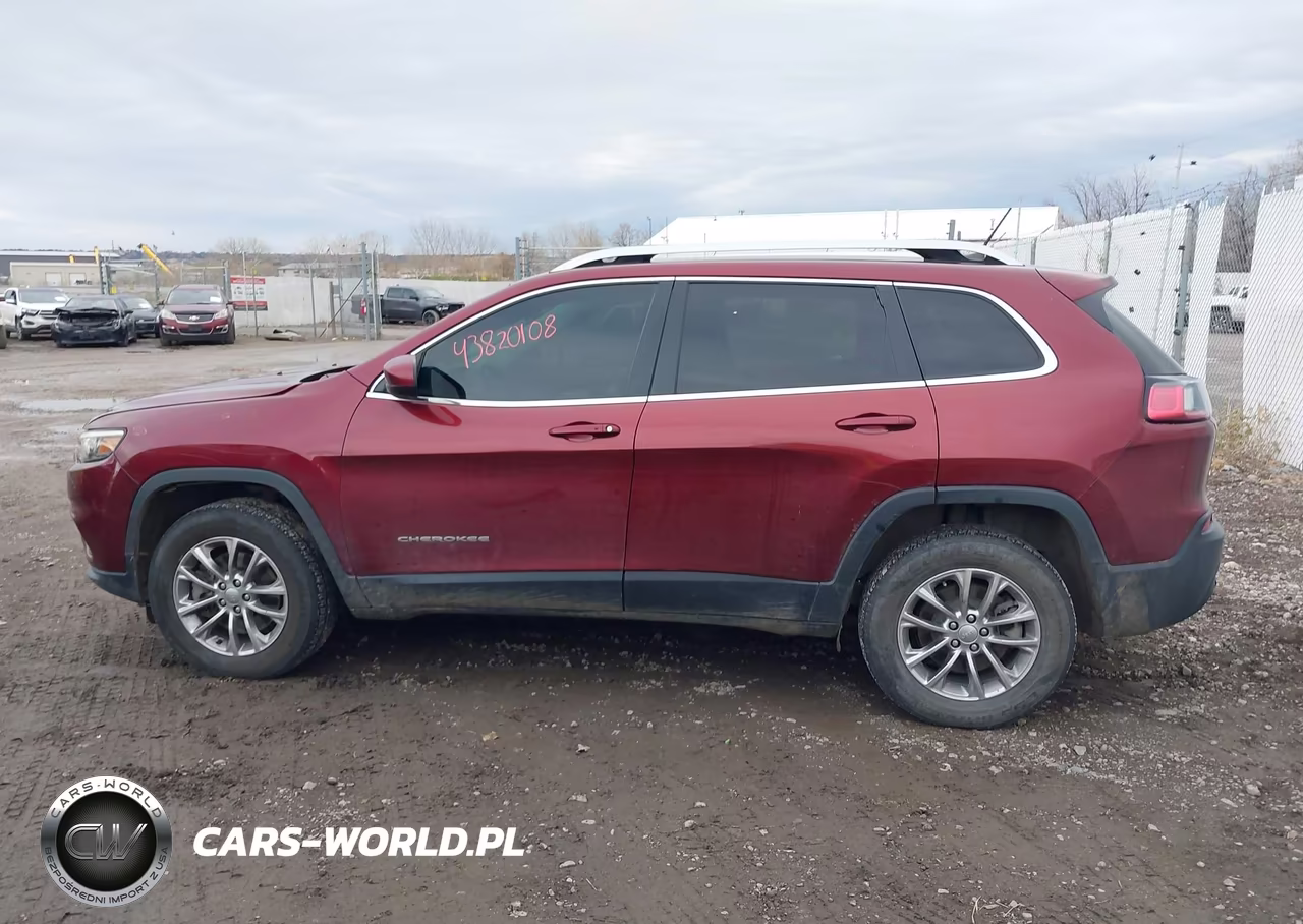 2019 Jeep Cherokee Latitude Plus 4X4 VIN:1C4PJMLB9KD182518 - 14