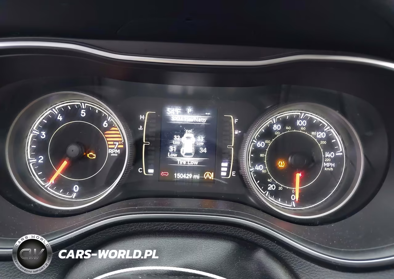 2019 Jeep Cherokee Latitude Plus 4X4 VIN:1C4PJMLB9KD182518 - 7