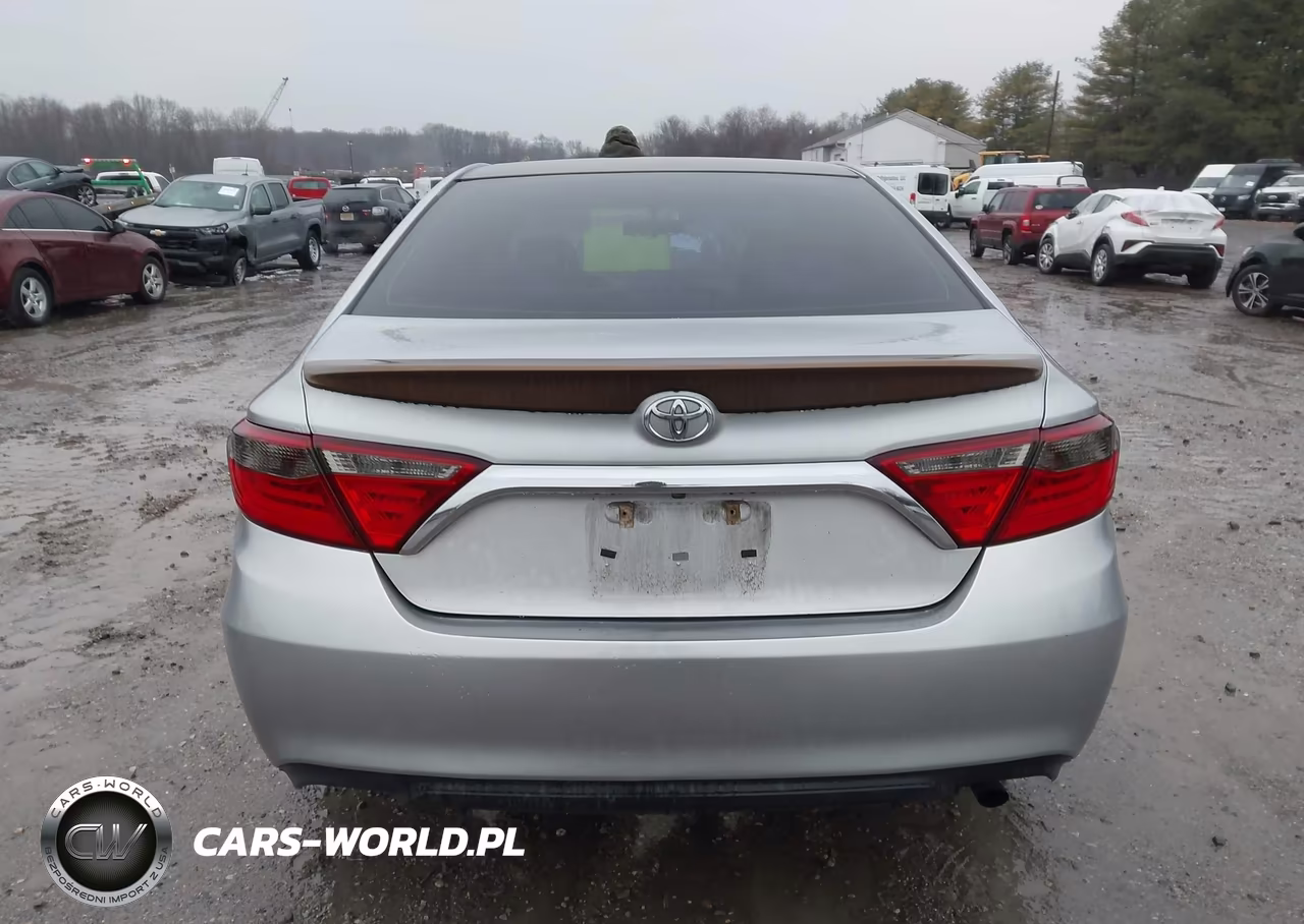 2017 Toyota Camry Le VIN:4T1BF1FK6HU694036 - 16