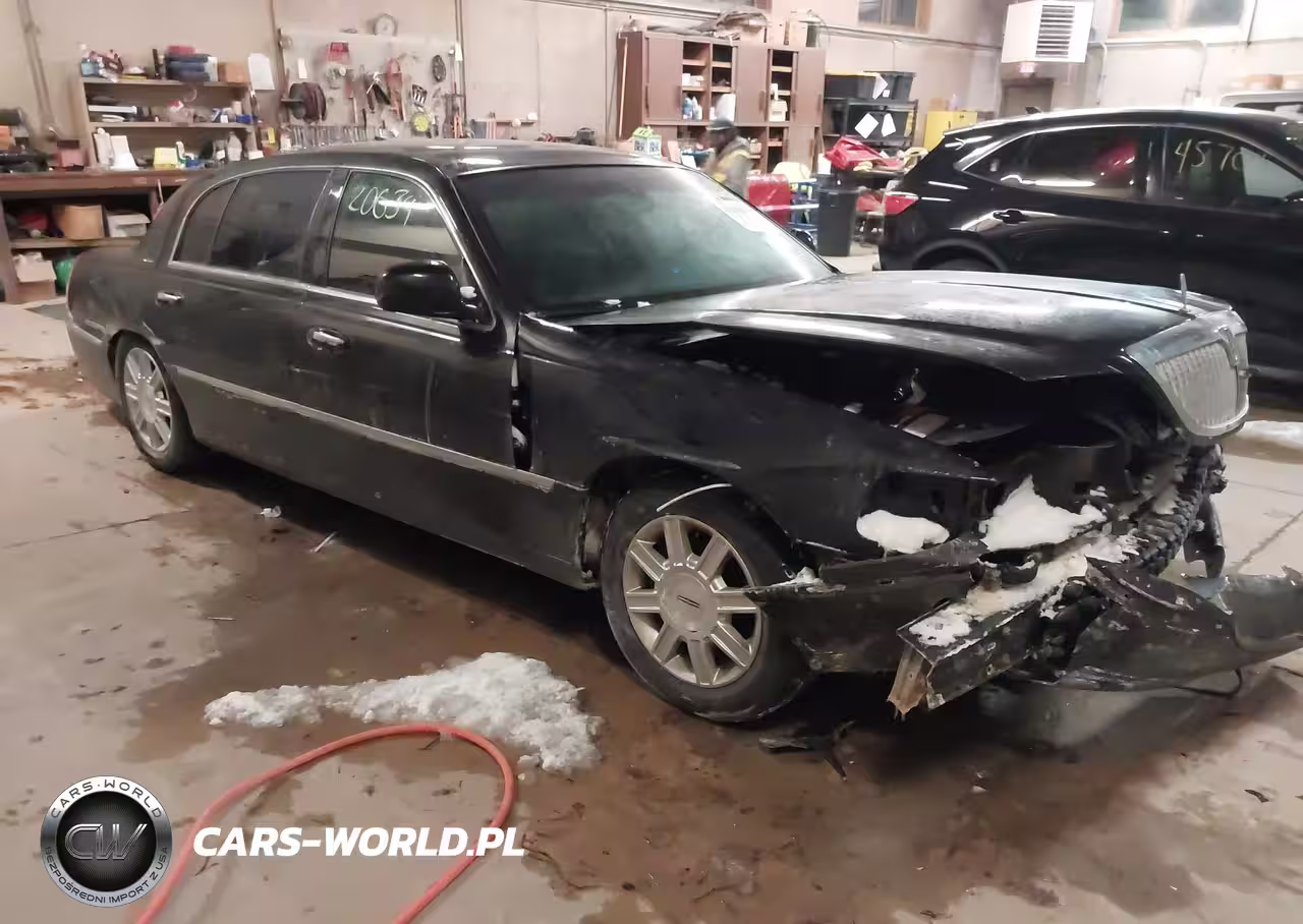 2011 Lincoln Town Car Executive L