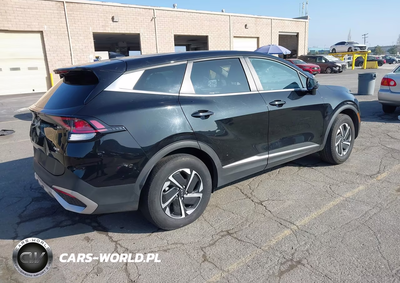 2023 Kia Sportage Hybrid Lx VIN:KNDPUCAG4P7052930 - 4