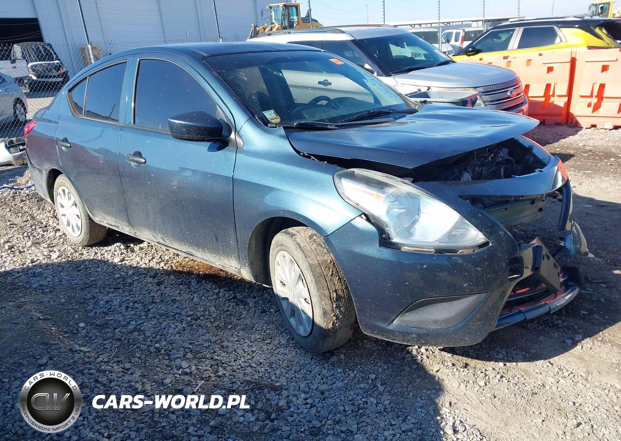 2016 Nissan Versa 1.6 S – zdjęcie 1 z 17