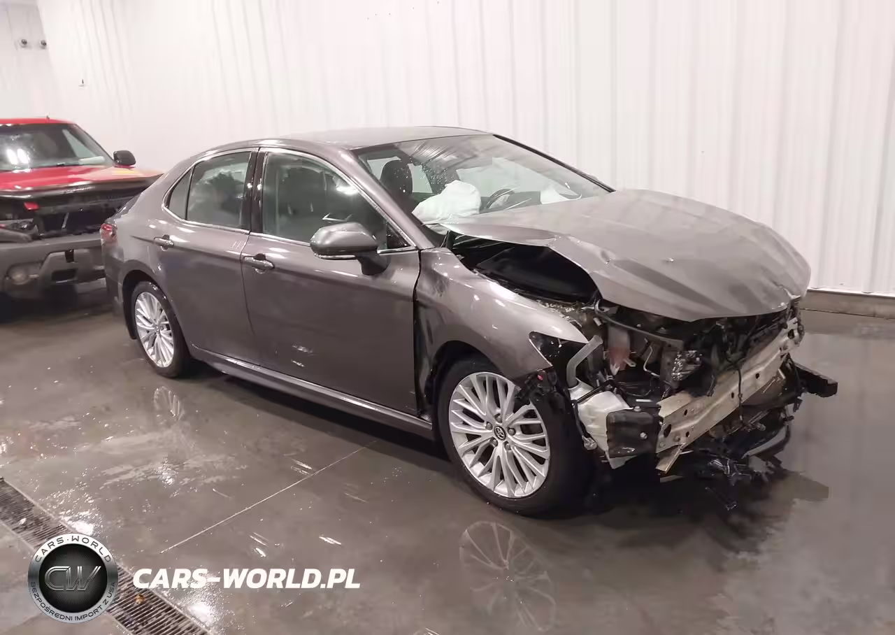 2020 Toyota Camry Xle