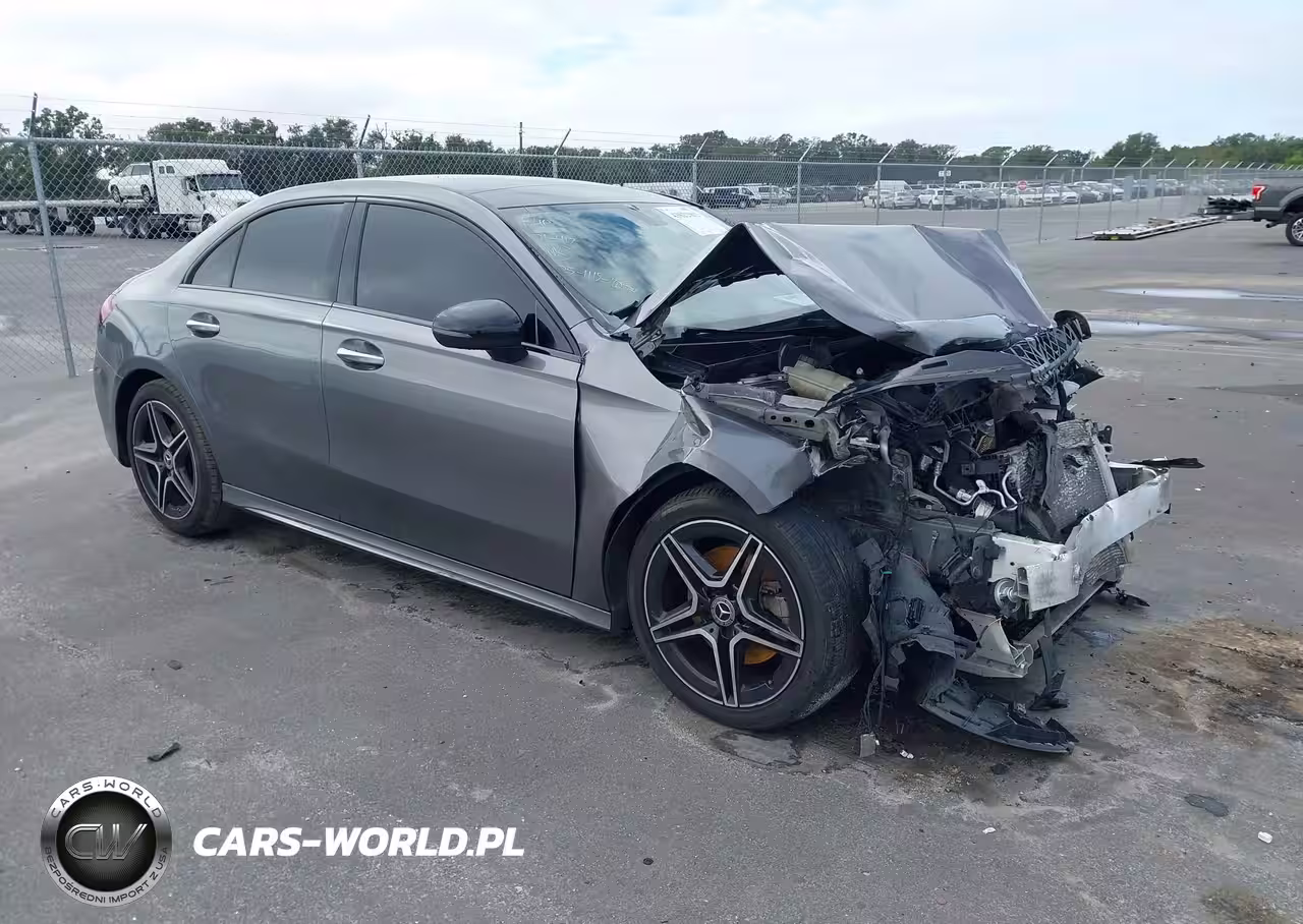 2022 Mercedes-Benz A 220 4Matic