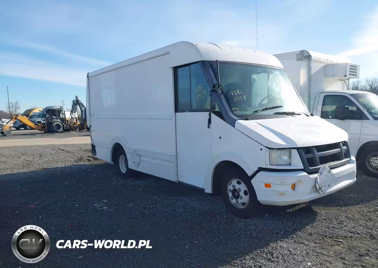 2012 Isuzu Commercial Van