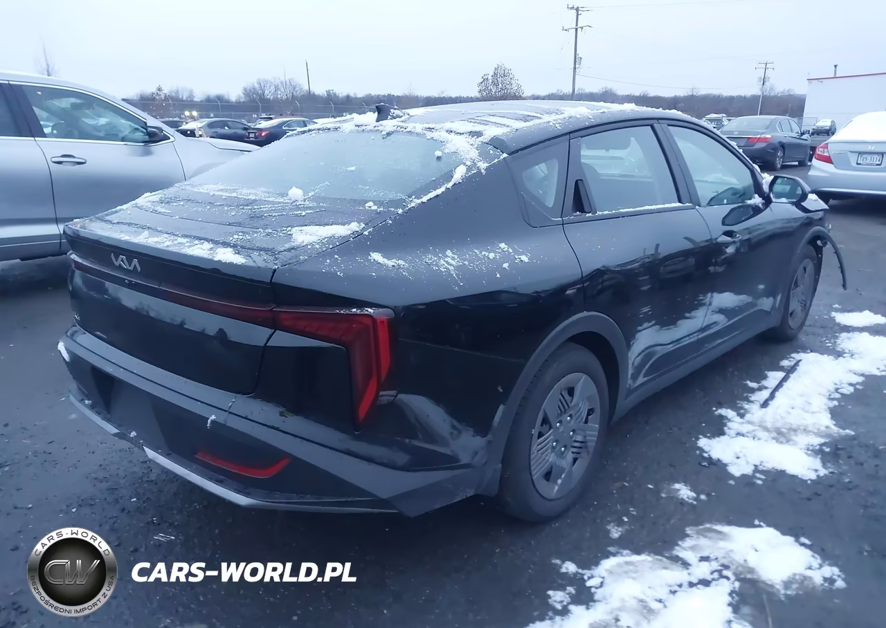 2025 Kia K4 Lx VIN:3KPFT4DE3SE158020 - 4