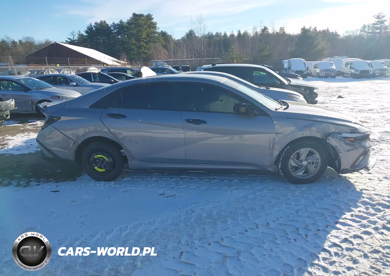 2025 Hyundai Elantra Se VIN:KMHLL4DG2SU030434 - 13