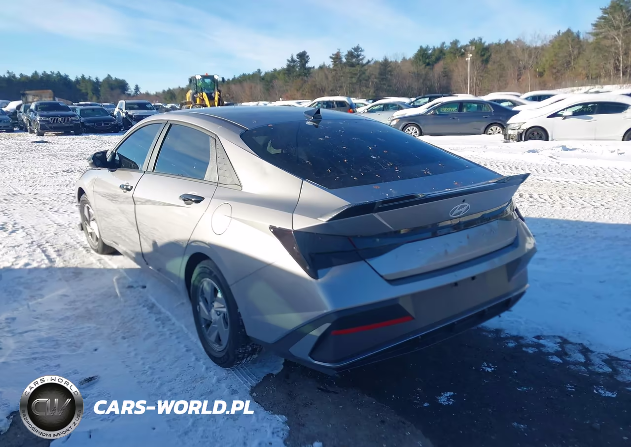 2025 Hyundai Elantra Se VIN:KMHLL4DG2SU030434 - 3