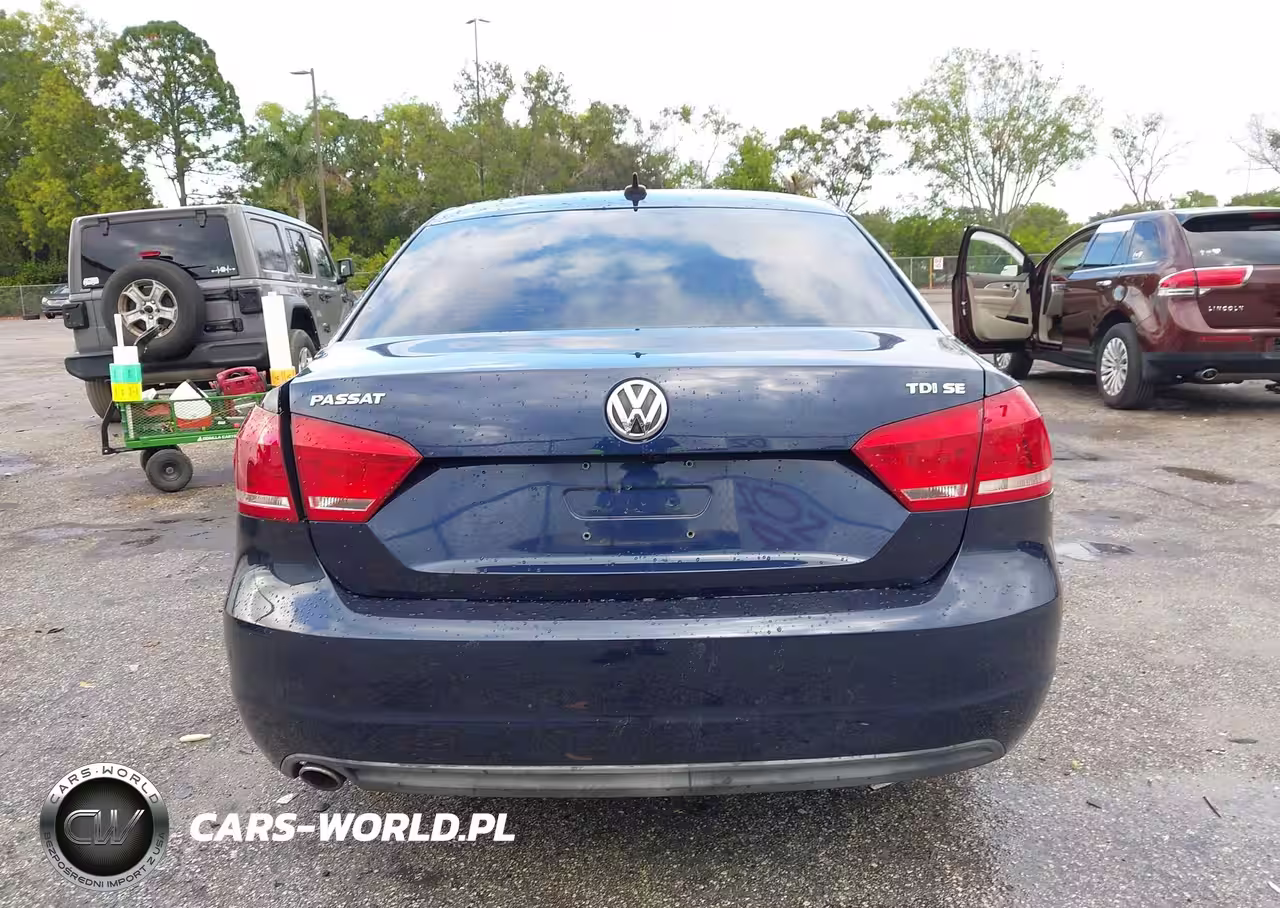 2015 Volkswagen Passat 2.0L Tdi Se VIN:1VWBV7A36FC047985 - 16