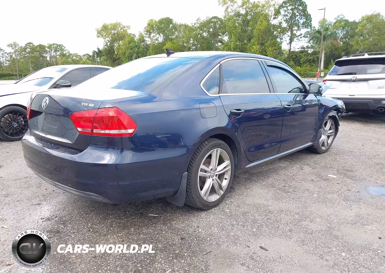 2015 Volkswagen Passat 2.0L Tdi Se VIN:1VWBV7A36FC047985 - 4