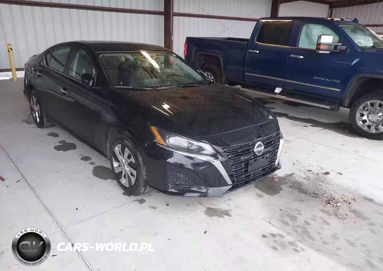 2025 Nissan Altima S Fwd