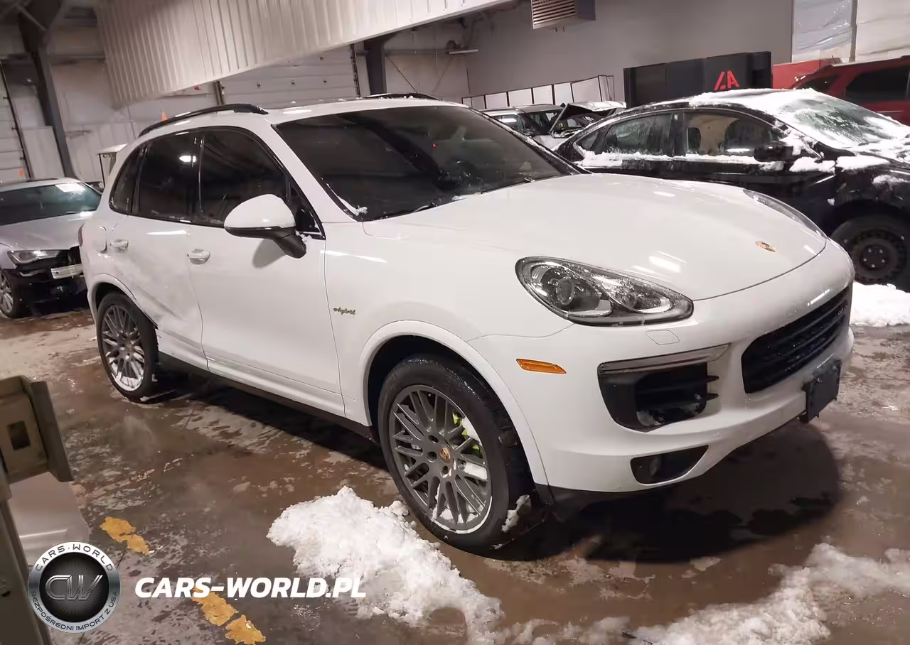 2017 Porsche Cayenne E-Hybrid S Platinum Edition