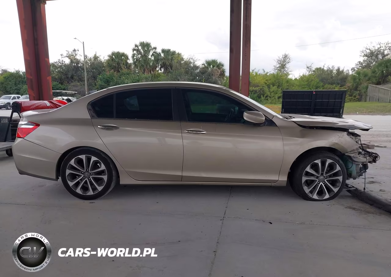 2015 Honda Accord Sport VIN:1HGCR2F56FA063447 - 15