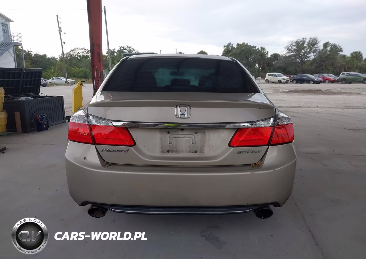 2015 Honda Accord Sport VIN:1HGCR2F56FA063447 - 18