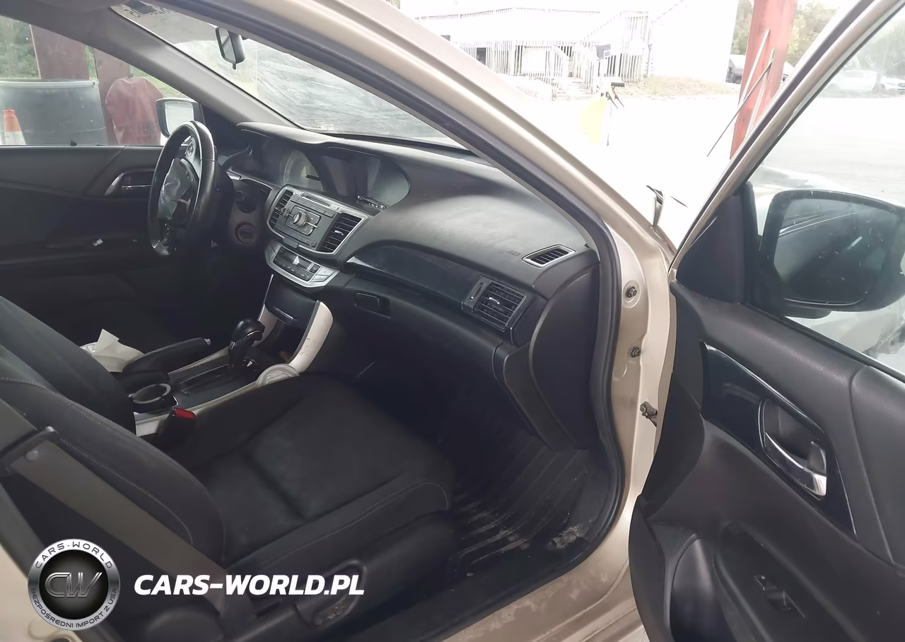 2015 Honda Accord Sport VIN:1HGCR2F56FA063447 - 5