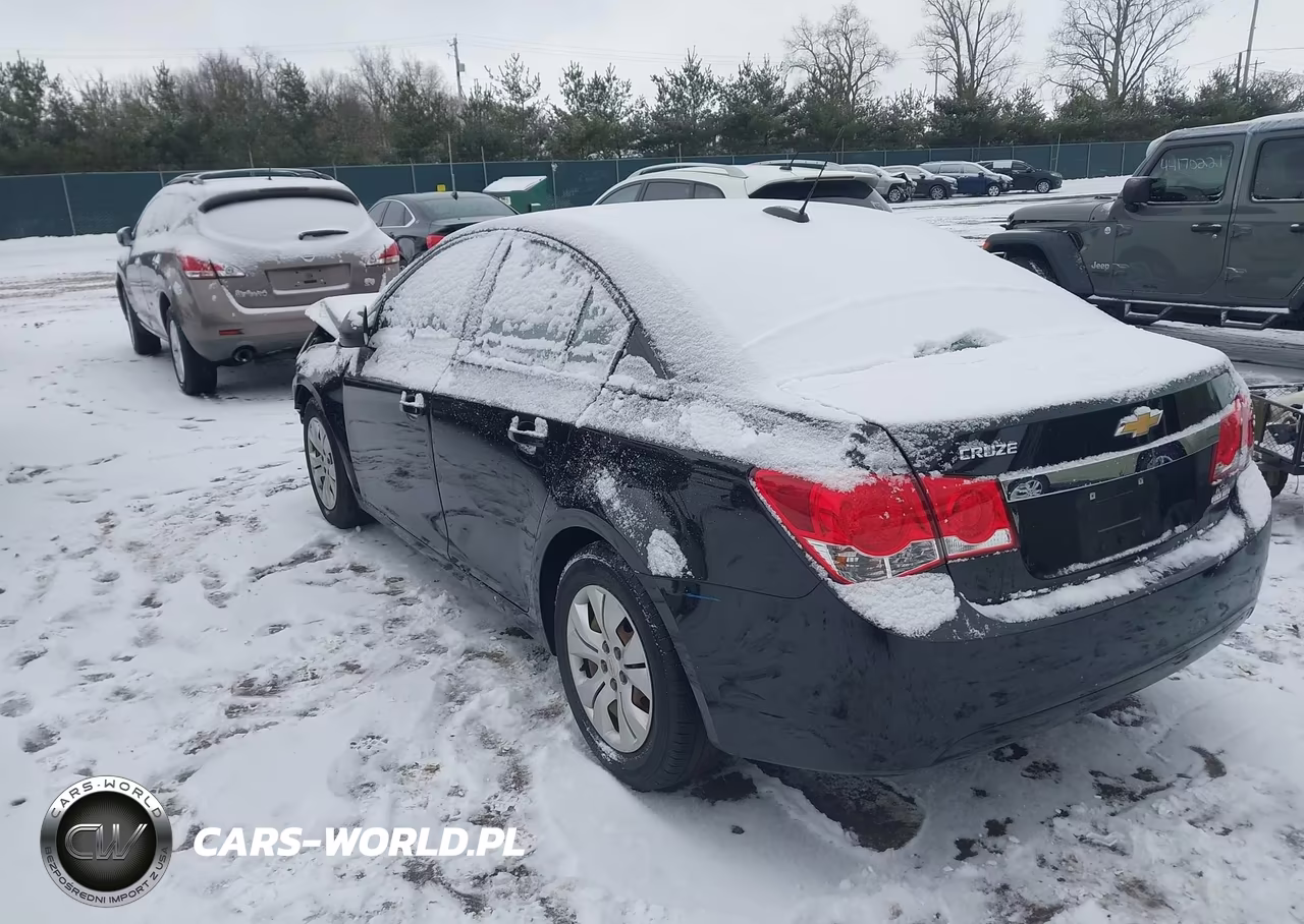 2015 Chevrolet Cruze Ls Auto VIN:1G1PA5SH3F7296832 - 3