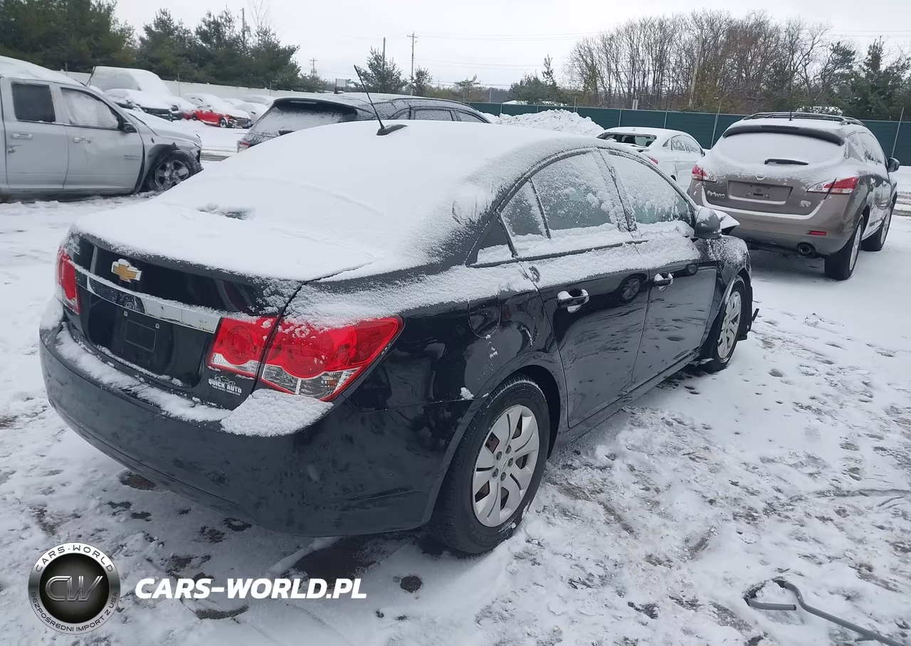 2015 Chevrolet Cruze Ls Auto VIN:1G1PA5SH3F7296832 - 4