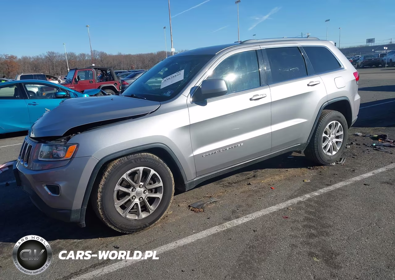 2015 Jeep Grand Cherokee Laredo VIN:1C4RJFAG1FC871614 - 2