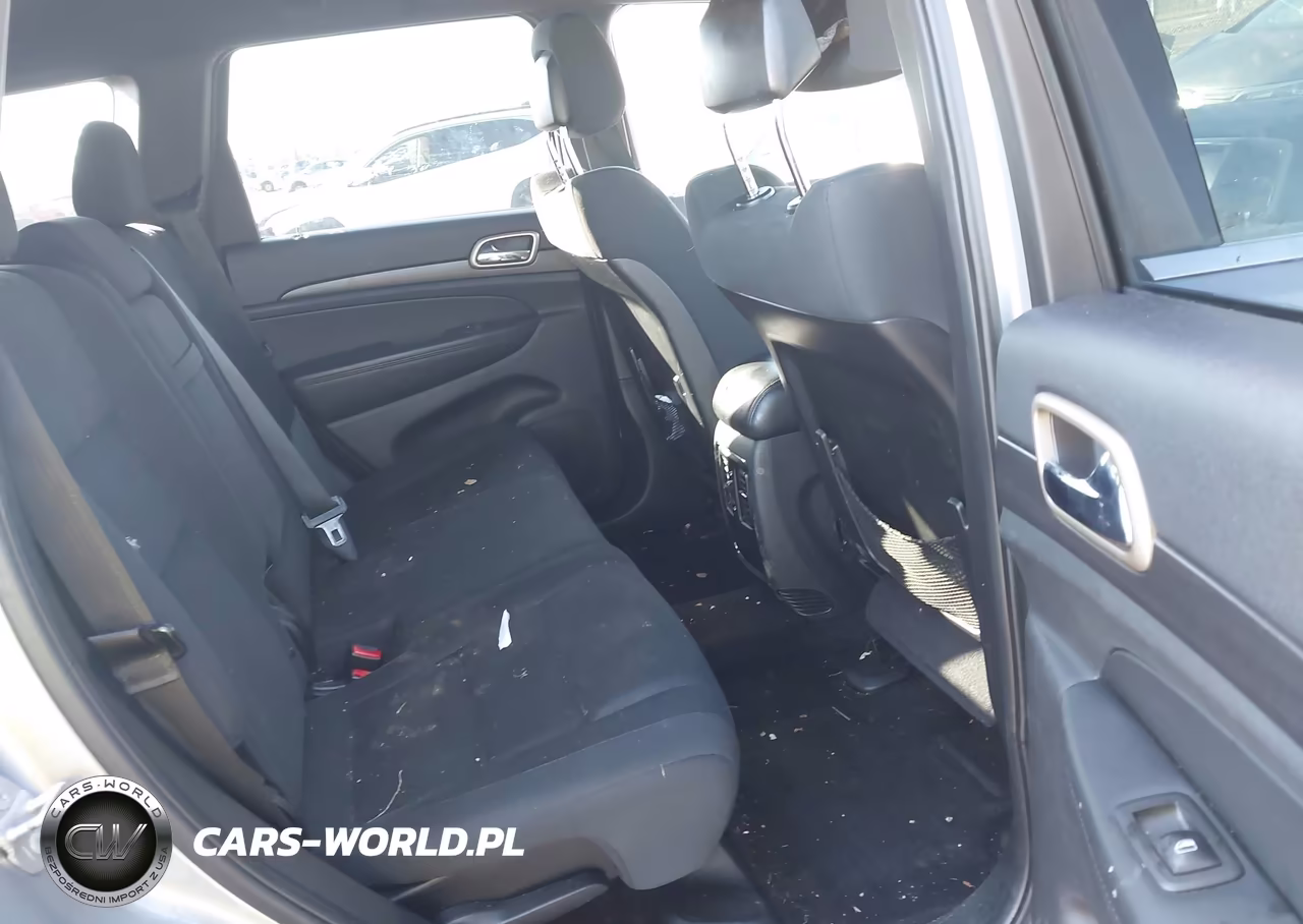 2015 Jeep Grand Cherokee Laredo VIN:1C4RJFAG1FC871614 - 8