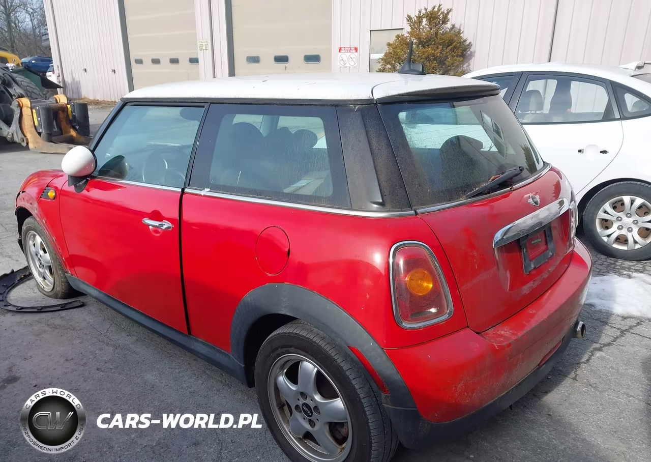 2007 Mini Cooper VIN:WMWMF33577TL67458 - 3