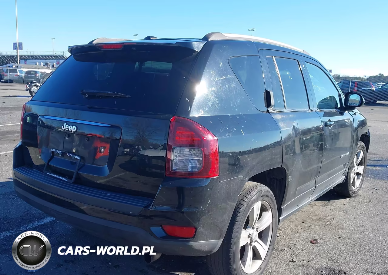 2016 Jeep Compass Sport VIN:1C4NJCBA4GD524619 - 4