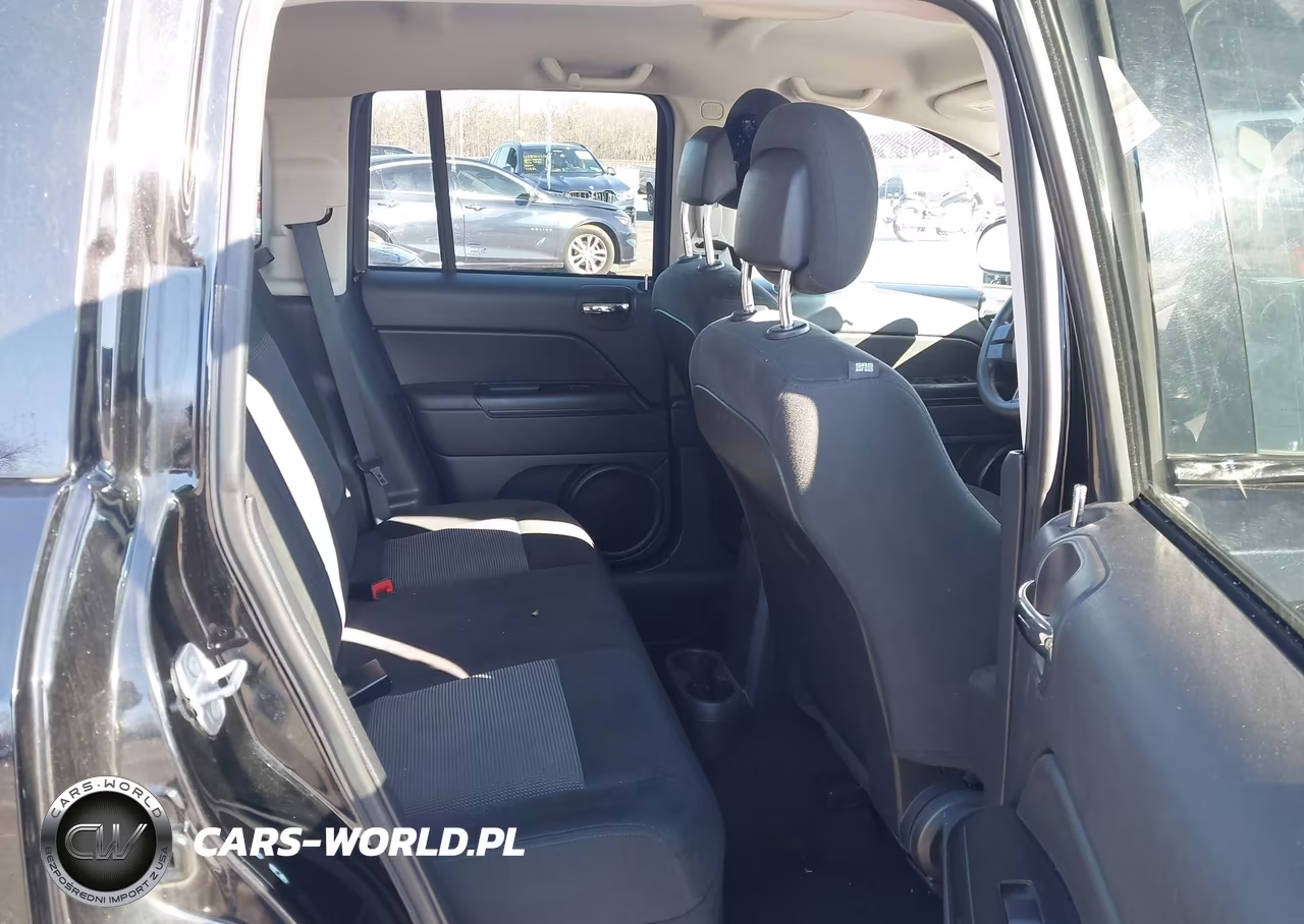 2016 Jeep Compass Sport VIN:1C4NJCBA4GD524619 - 8