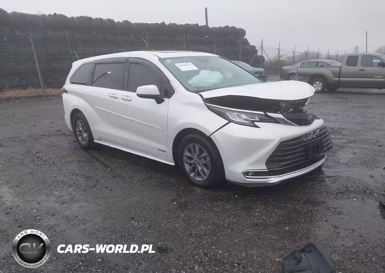 2021 Toyota Sienna Xle
