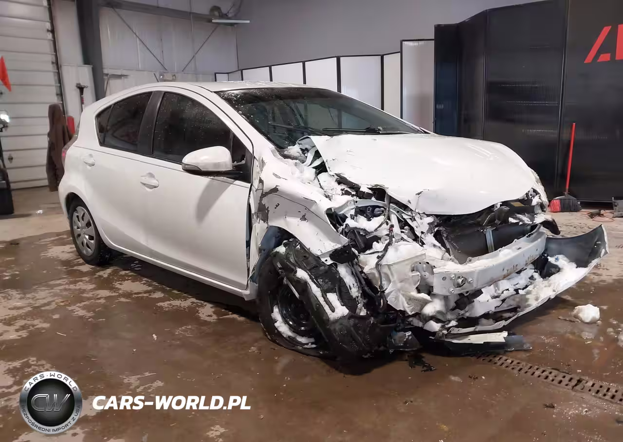 2013 Toyota Prius C One