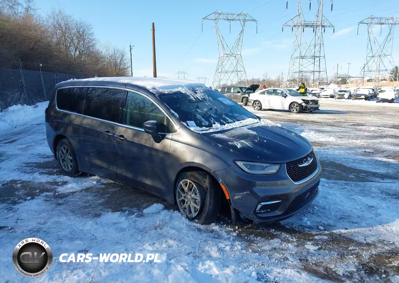 2023 Chrysler Pacifica Touring L