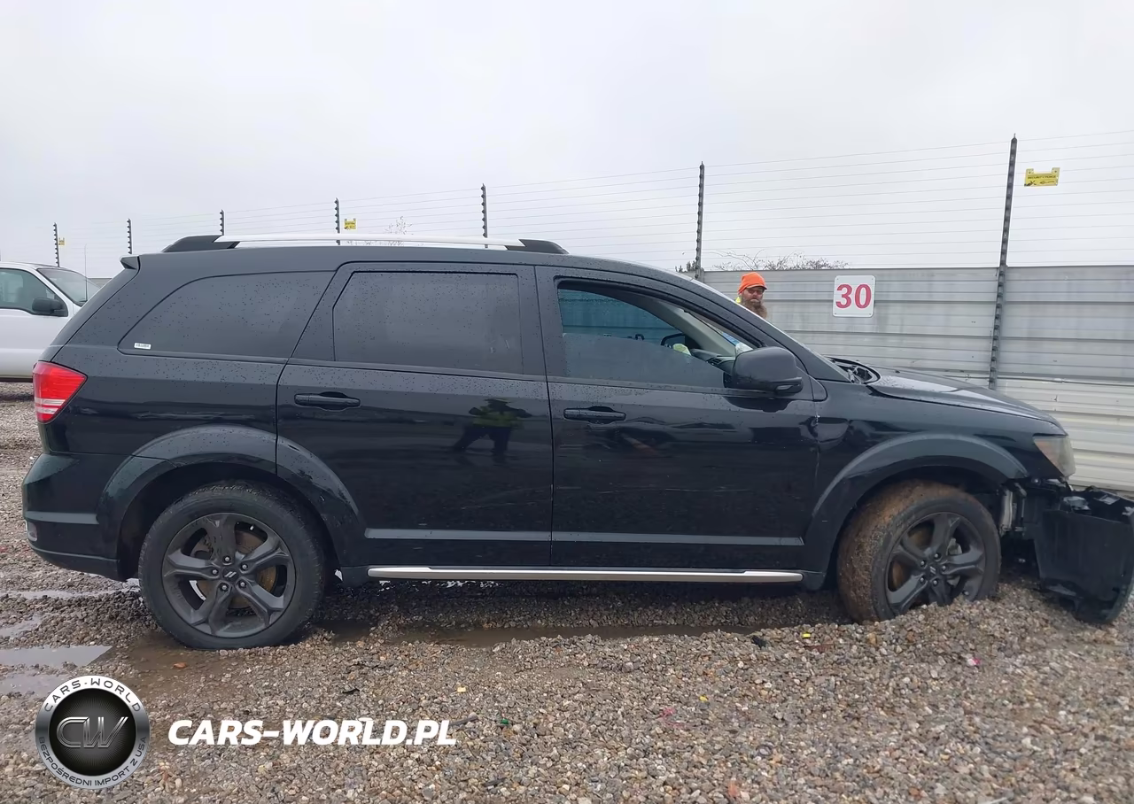 2019 Dodge Journey Crossroad VIN:3C4PDCGB9KT867740 - 13