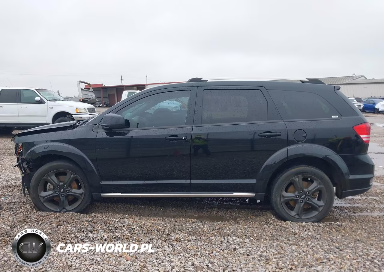 2019 Dodge Journey Crossroad VIN:3C4PDCGB9KT867740 - 14