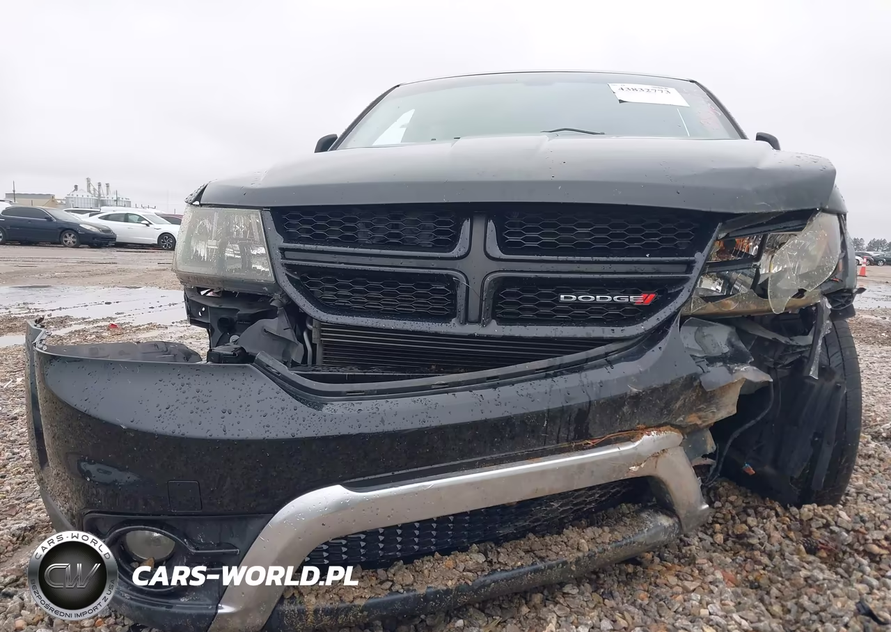 2019 Dodge Journey Crossroad VIN:3C4PDCGB9KT867740 - 6