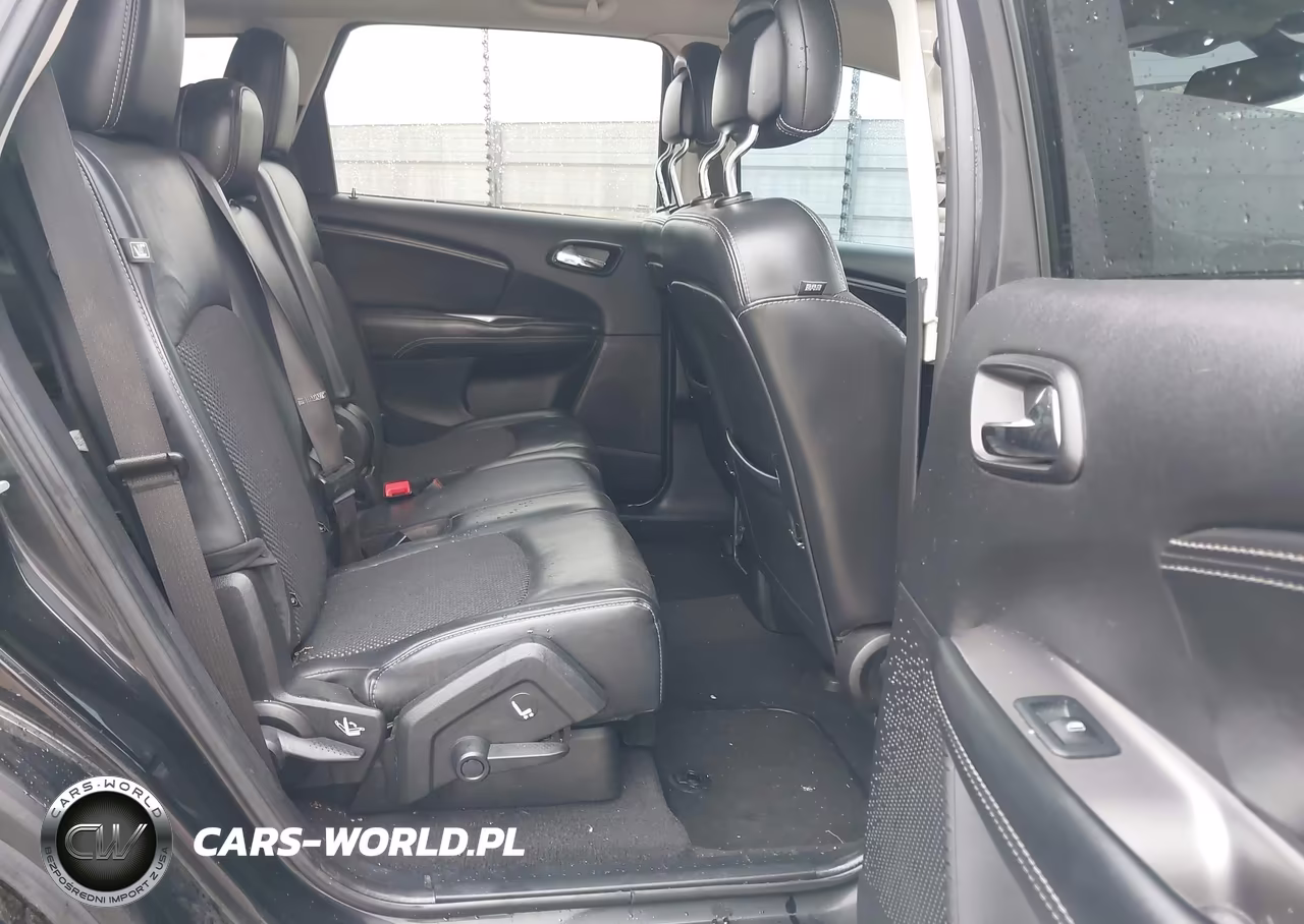 2019 Dodge Journey Crossroad VIN:3C4PDCGB9KT867740 - 8