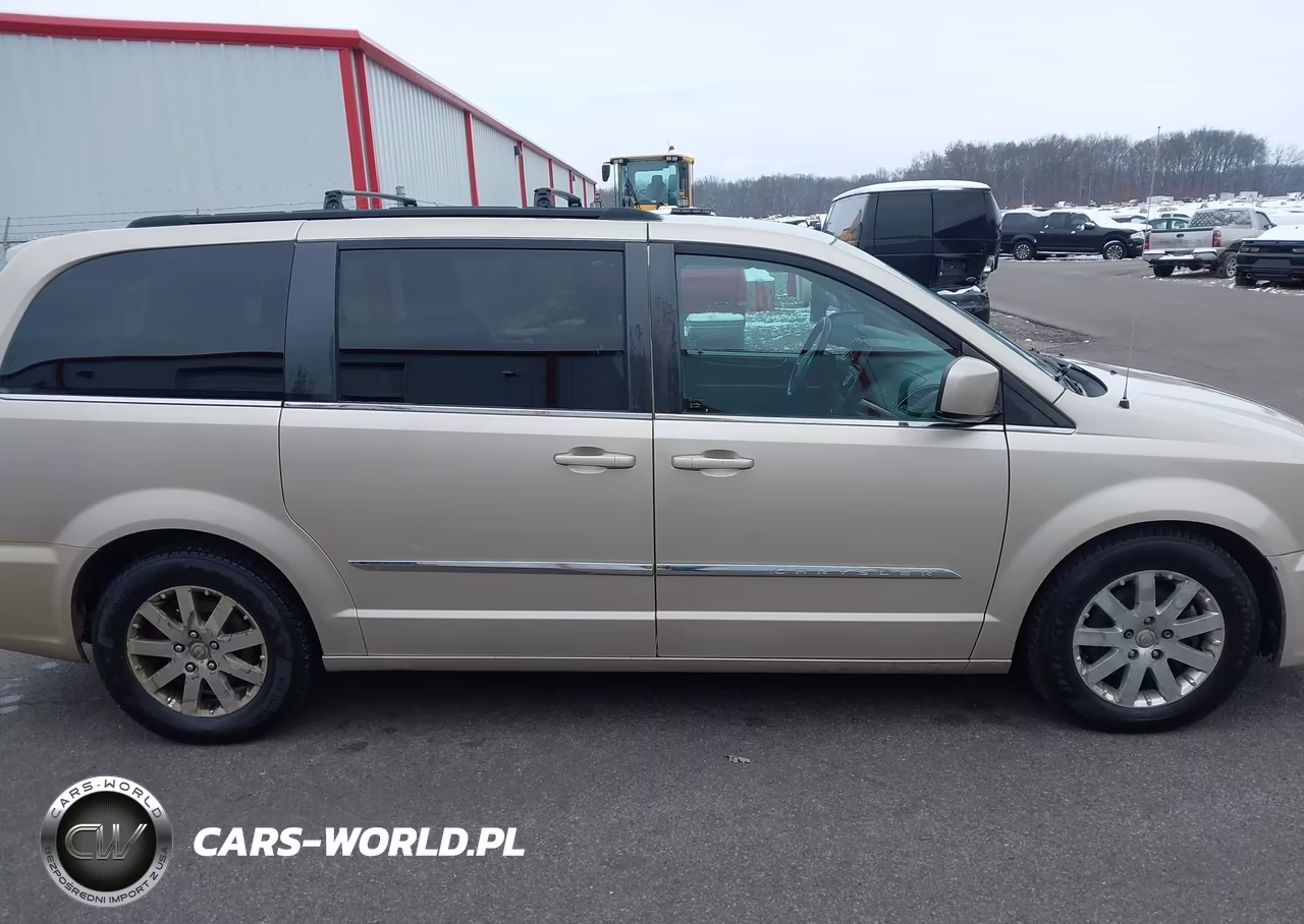 2014 Chrysler Town & Country Touring VIN:2C4RC1BG7ER158508 - 13