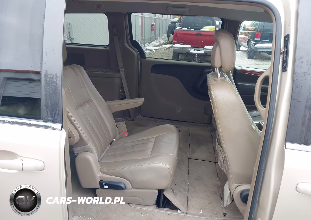 2014 Chrysler Town & Country Touring VIN:2C4RC1BG7ER158508 - 8