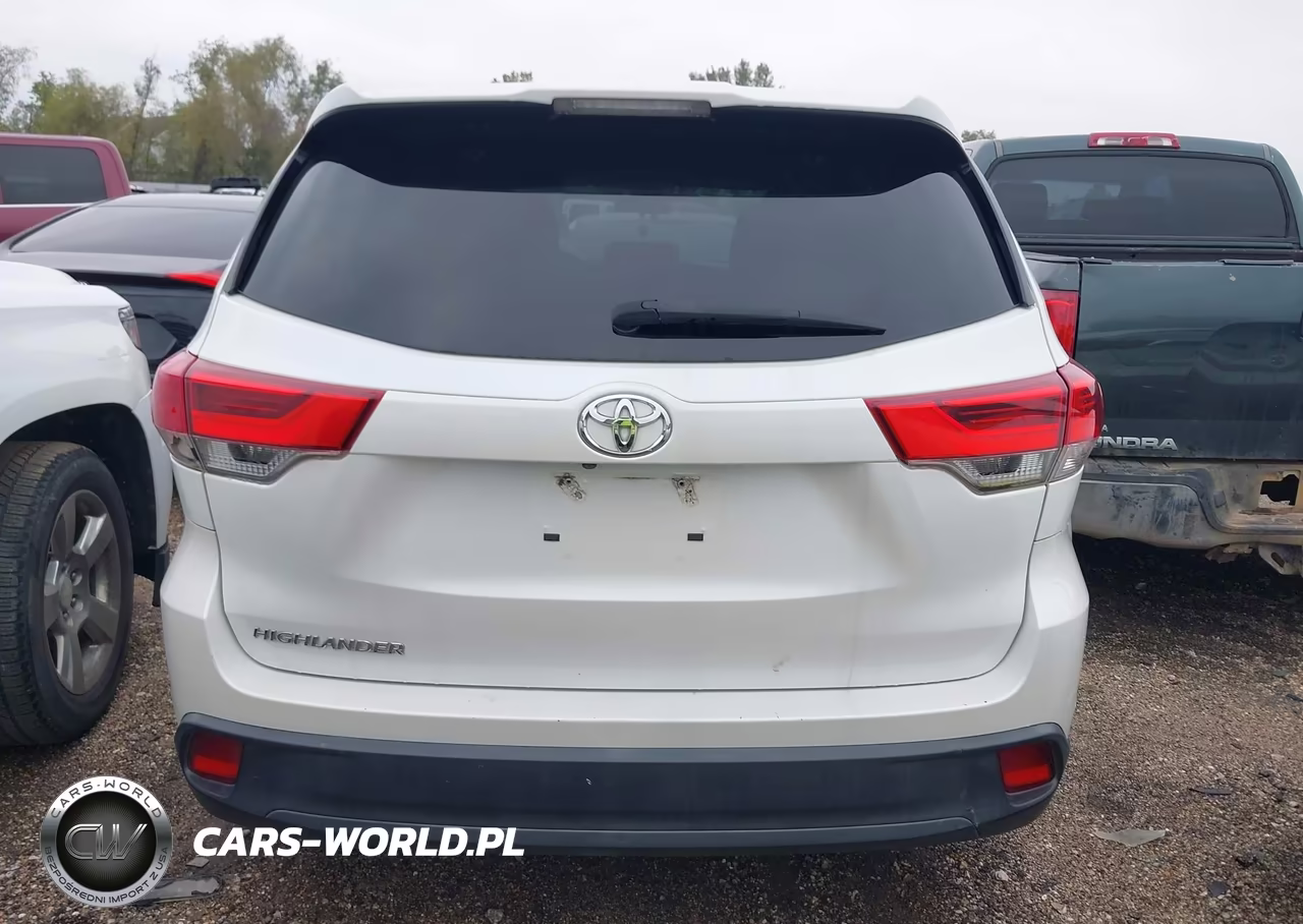 2019 Toyota Highlander Le VIN:5TDZARFH8KS053423 - 16