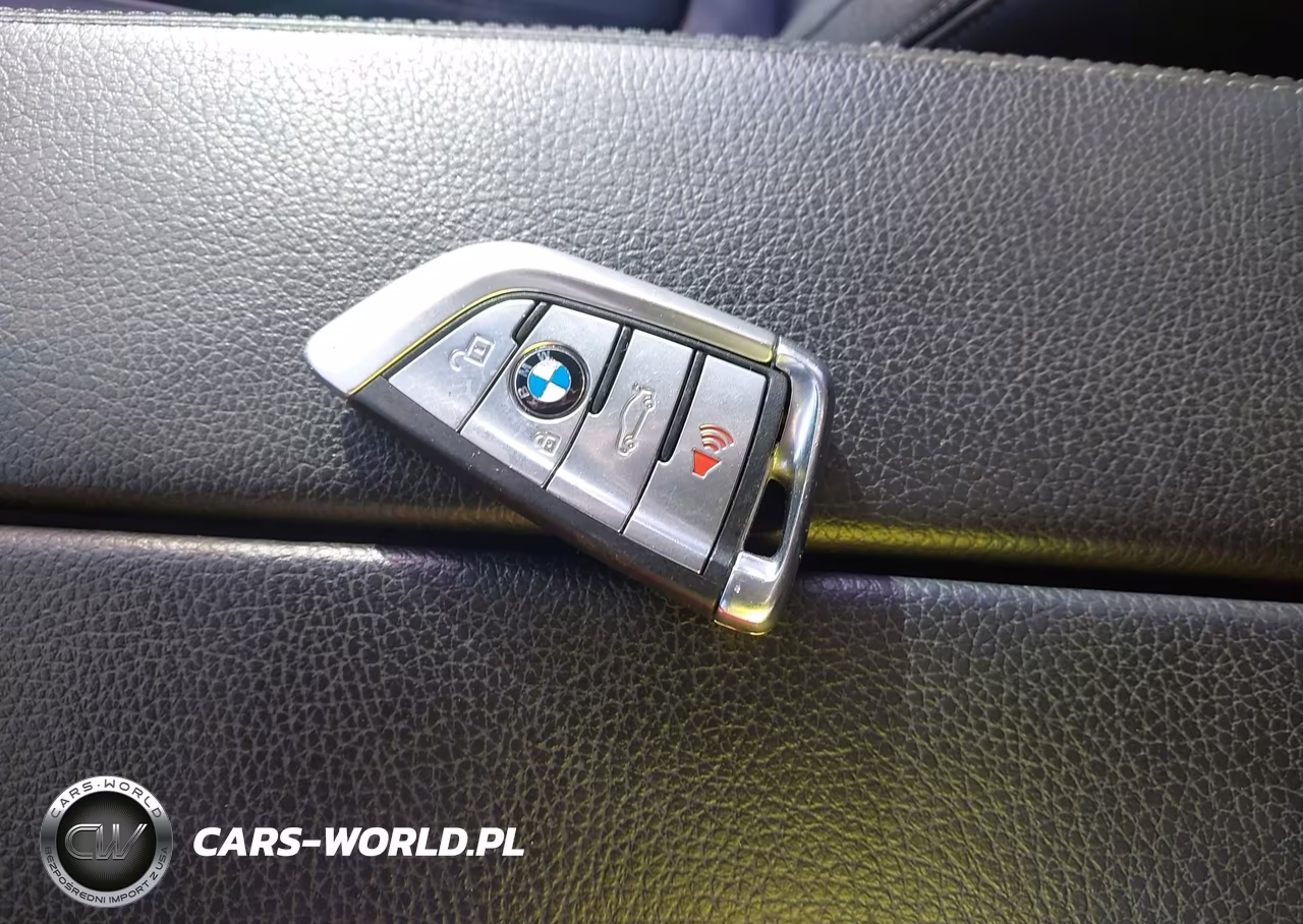 2019 BMW 540I VIN:WBAJE5C5XKWE66772 - 11