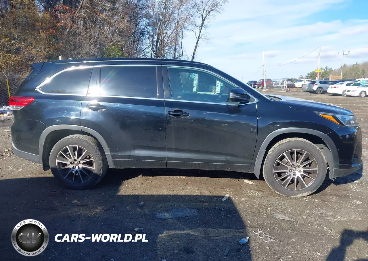 2018 Toyota Highlander Se VIN:5TDJZRFH6JS553813 - 13