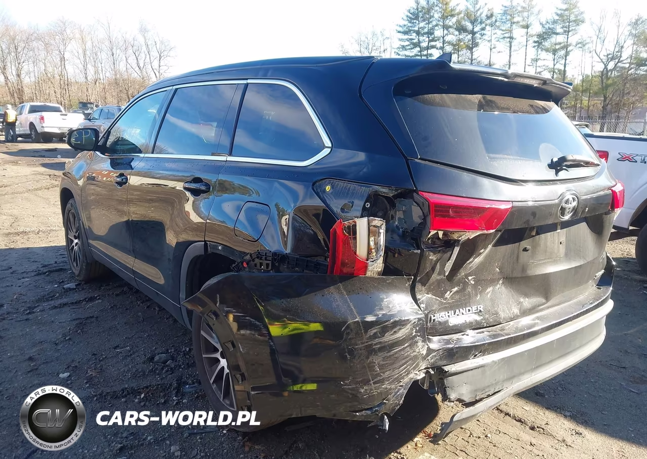 2018 Toyota Highlander Se VIN:5TDJZRFH6JS553813 - 3
