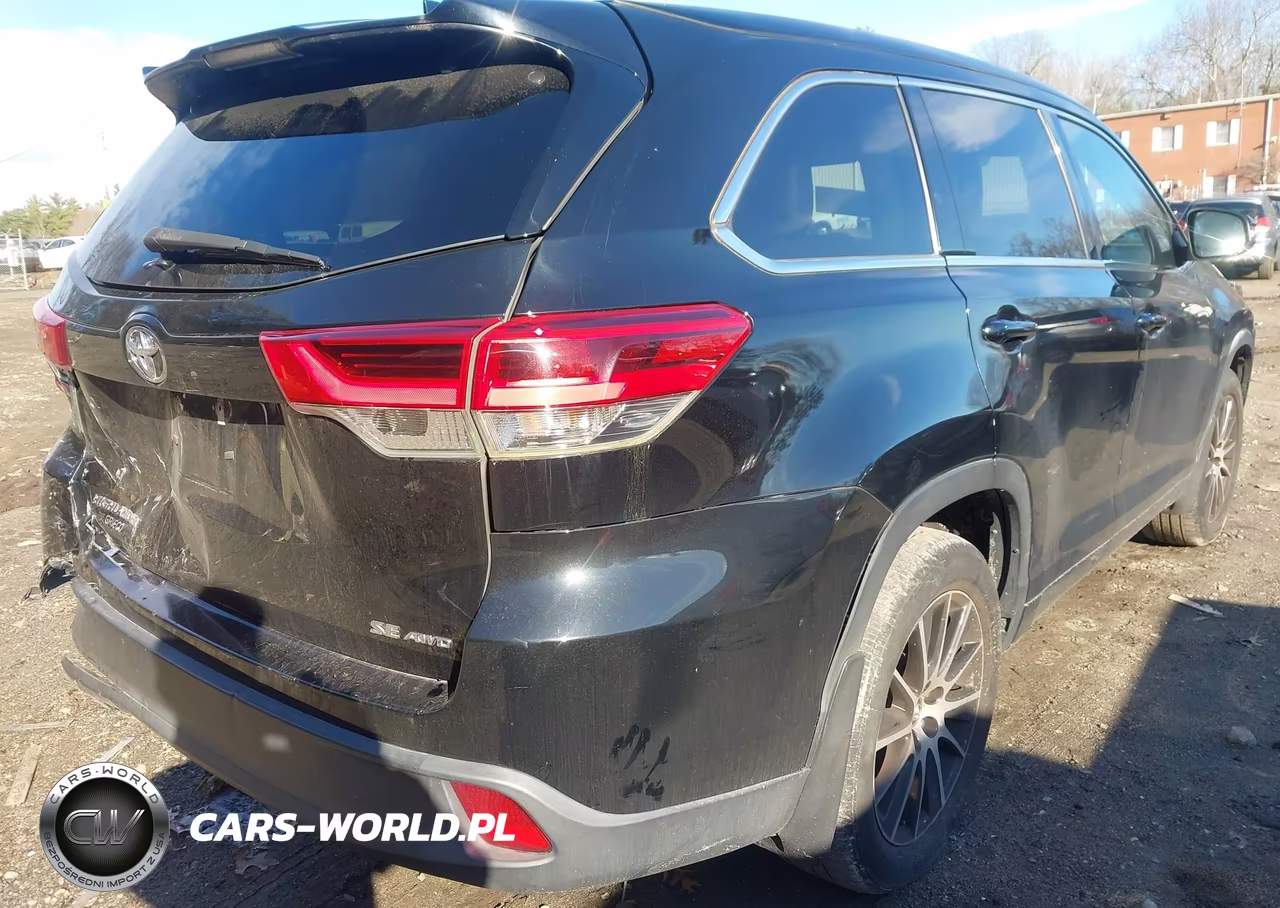 2018 Toyota Highlander Se VIN:5TDJZRFH6JS553813 - 4