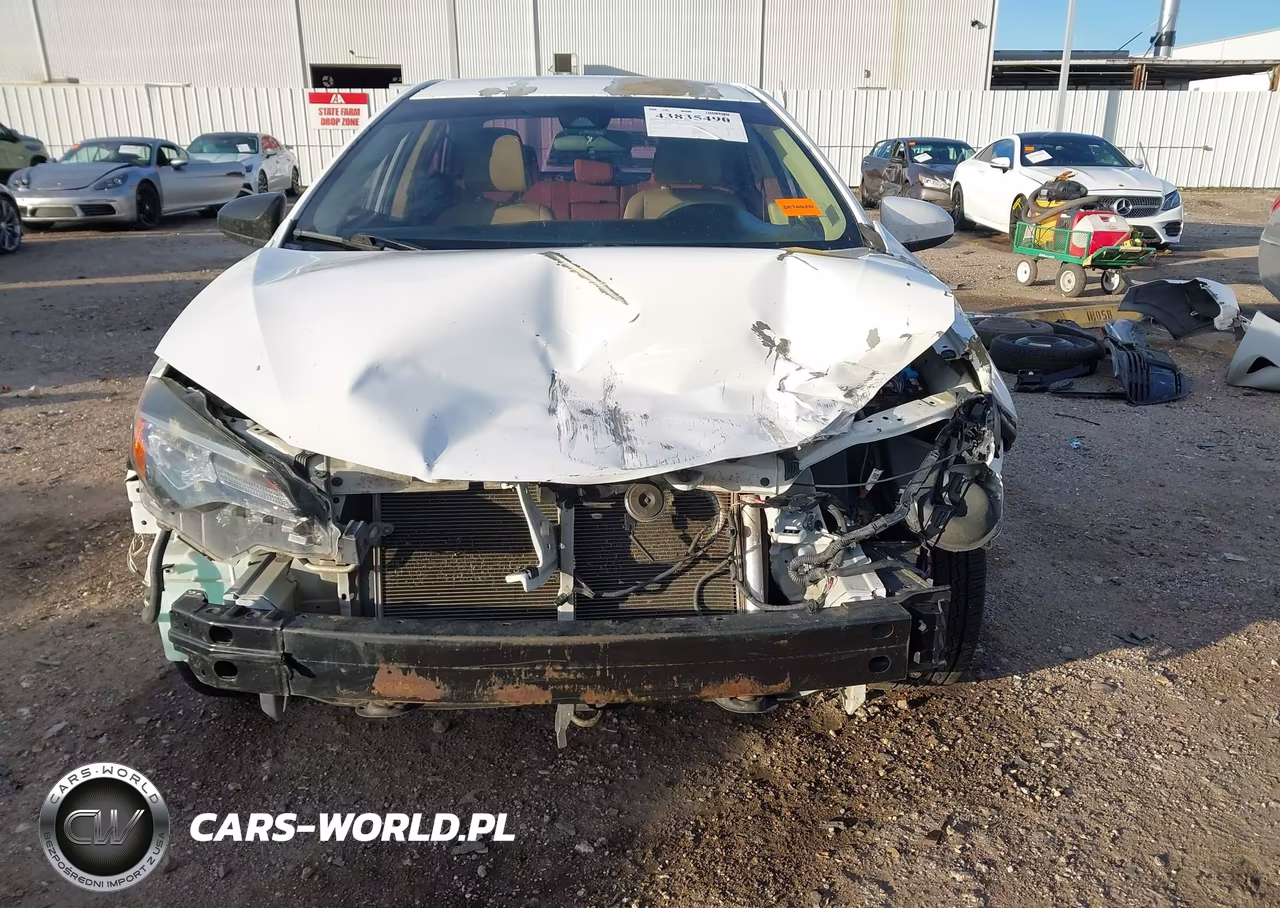 2017 Toyota Corolla Le VIN:5YFBURHE4HP593817 - 13