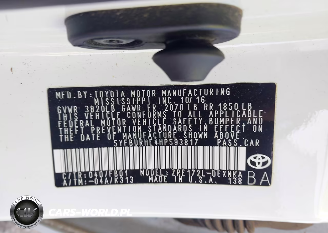 2017 Toyota Corolla Le VIN:5YFBURHE4HP593817 - 9