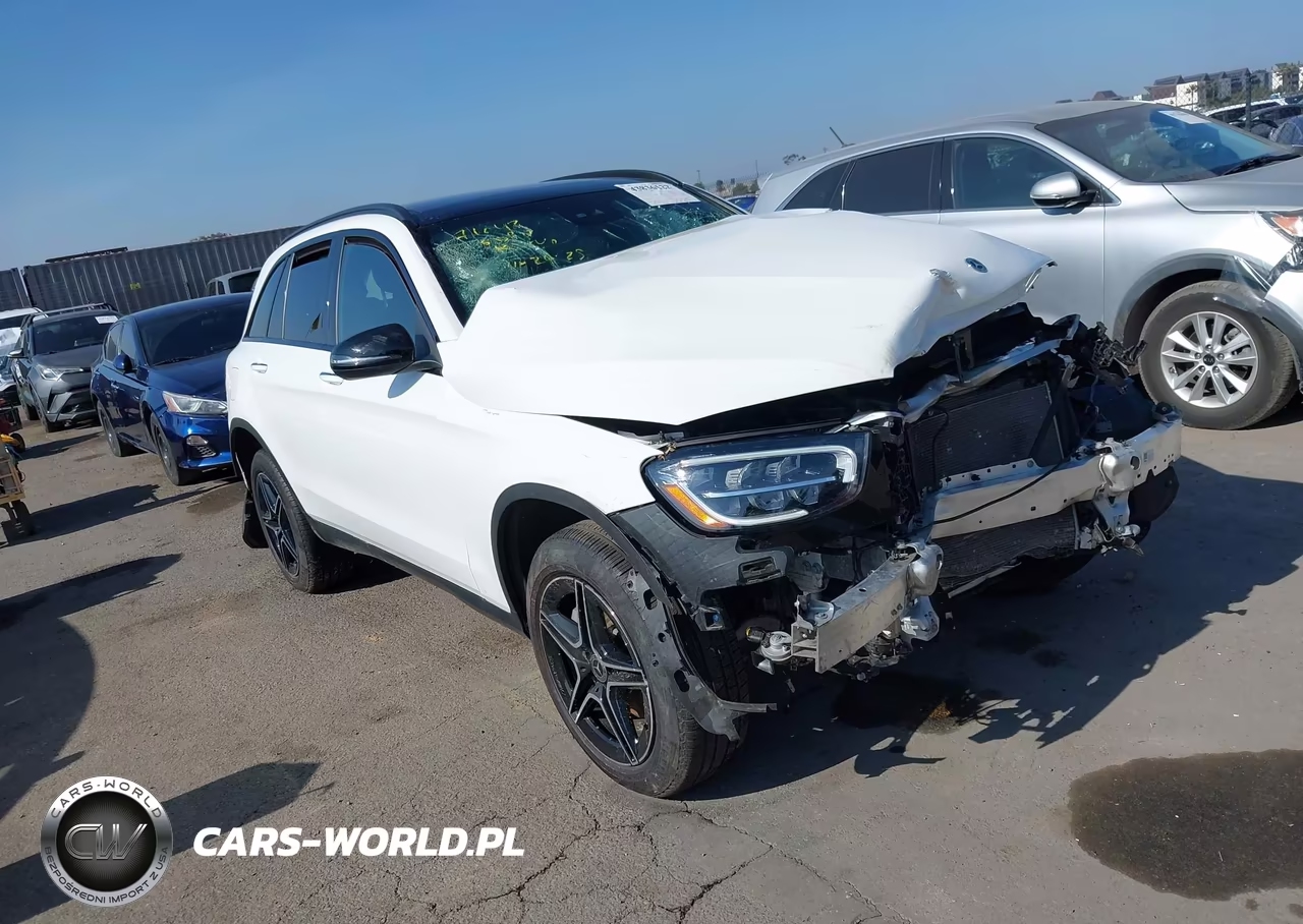 2022 Mercedes-Benz Glc 300 4Matic Suv – zdjęcie 1 z 15