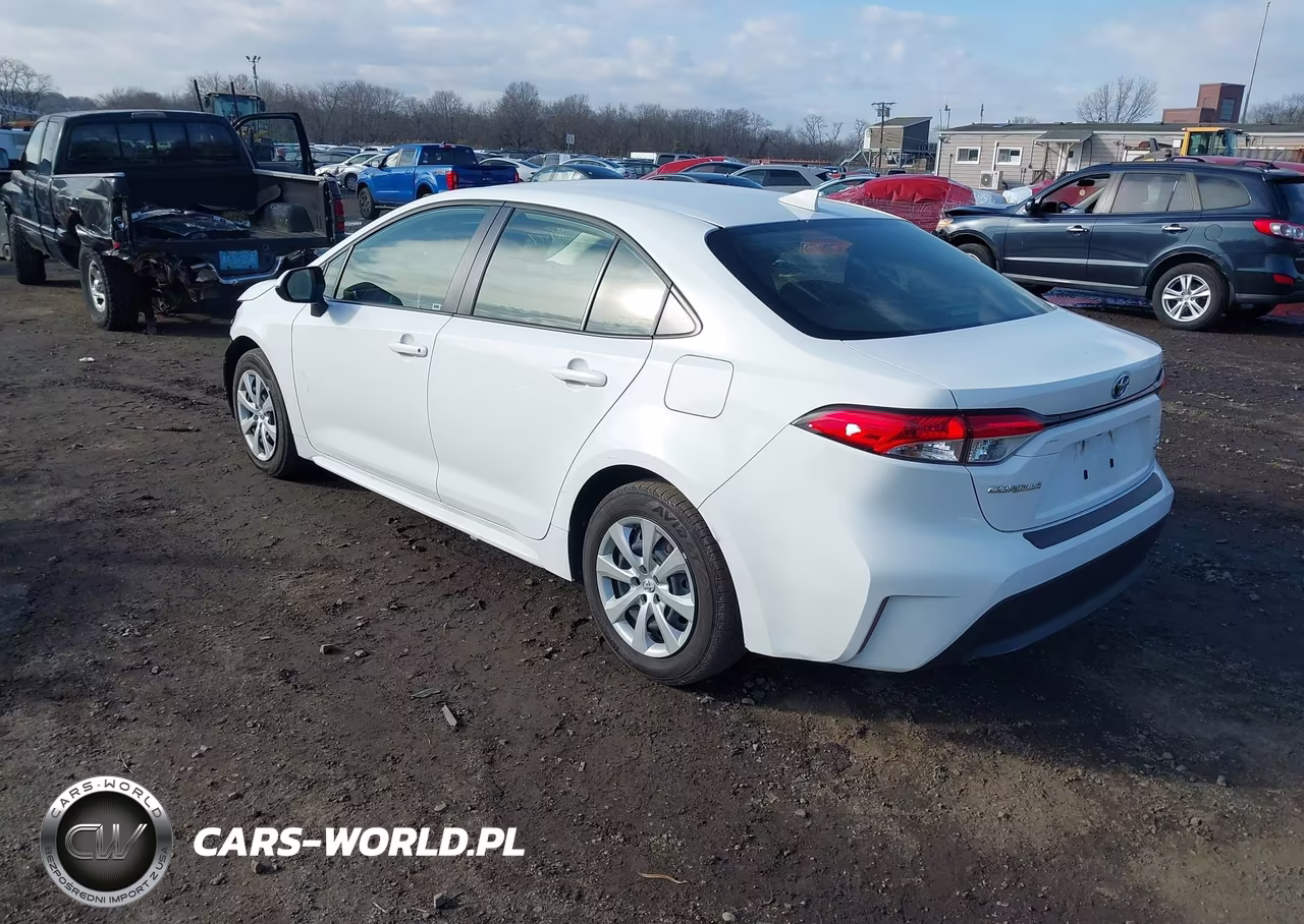 2025 Toyota Corolla Hybrid Le VIN:JTDBCMFE1S3070988 - 3