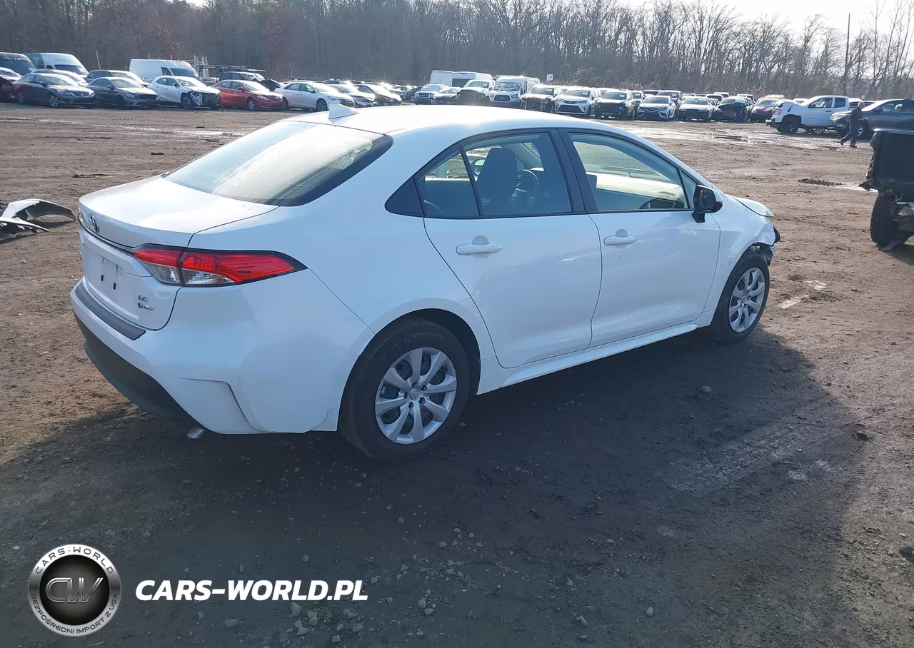 2025 Toyota Corolla Hybrid Le VIN:JTDBCMFE1S3070988 - 4